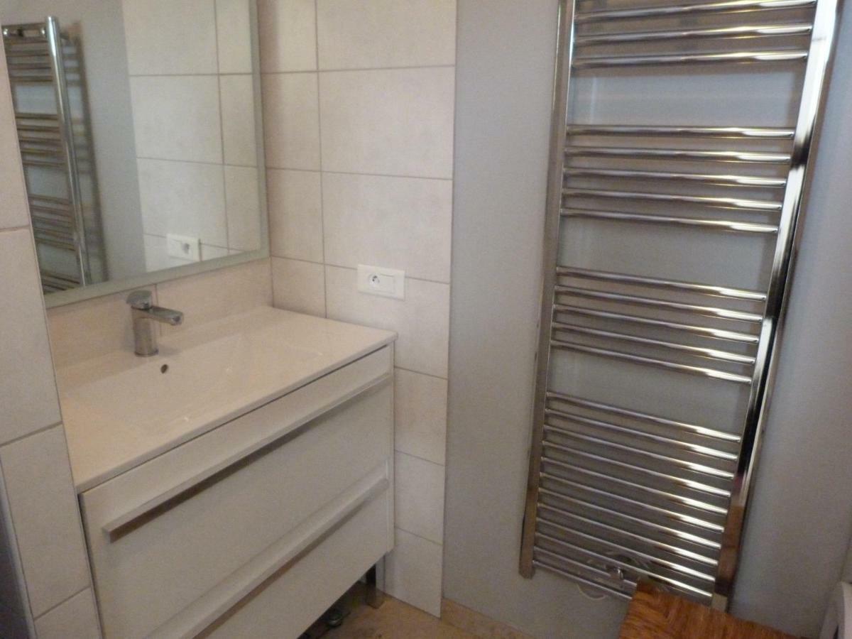 Les Cigales Apartman Alleins Kültér fotó